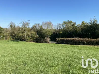 Terrain à bâtir à Bessines (79000)