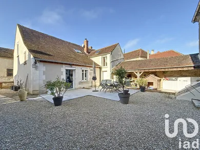 Village house at Montigny-la-Resle (89230)