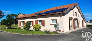 Park home in Pomarez (40360)