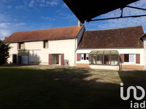 House at Véron (89510)