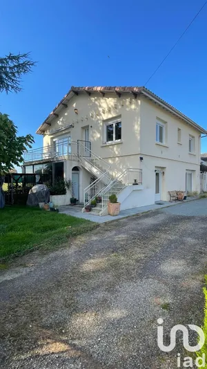 Traditional house at Cours-de-Pile (24520)