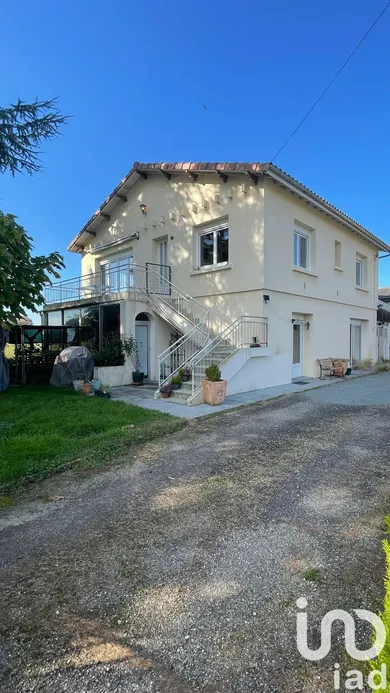 Maison traditionnelle à Cours-de-Pile (24520)