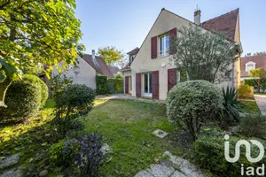 Maison à Sucy-en-Brie (94370)