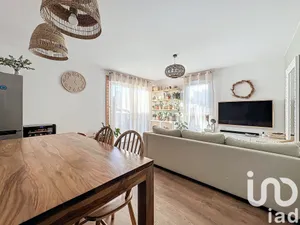 Apartment at Moissy-Cramayel (77550)