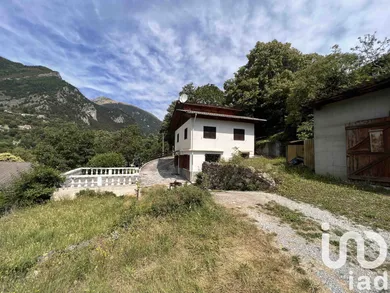 Maison traditionnelle à Saint-Martin-Vésubie (06450)
