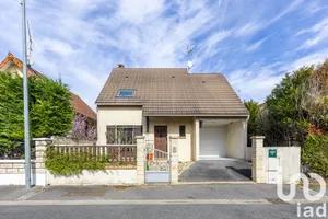 Maison traditionnelle à Beauchamp (95250)