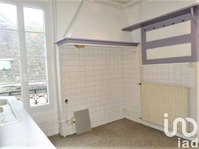 Apartment in Villeneuve-sur-Yonne (89500)