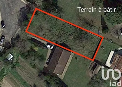 Building plot at Villeneuve-sur-Yonne (89500)