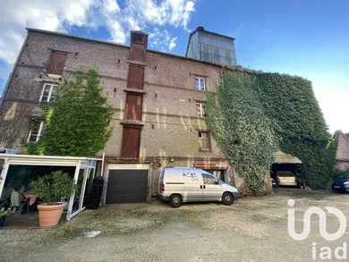 Building at Sempigny (60400)