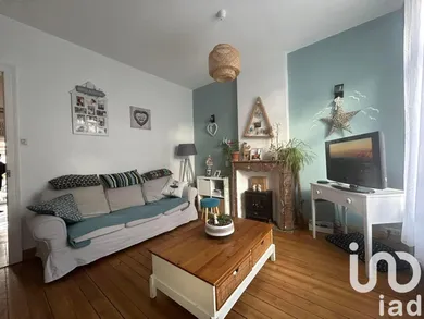Townhouse in Rousies (59131)