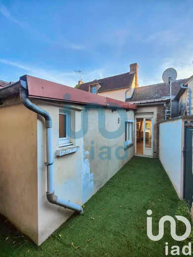 Townhouse in Villeneuve-sur-Yonne (89500)