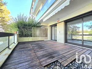 Apartment at Neuilly-sur-Seine (92200)