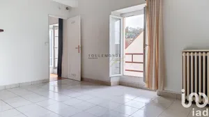 Apartment at Épernon (28230)