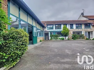 Immeuble à Les Clayes-sous-Bois (78340)