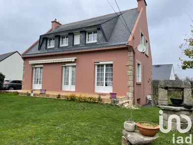 House at Le Sourn (56300)