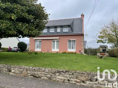 House at Le Sourn (56300) — 2/9