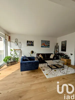 Apartment at Saintry-sur-Seine (91250)