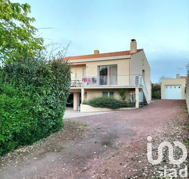 House at Château d'Olonne (85180)