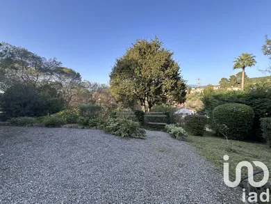 Appartement à La Roquette-sur-Siagne (06550)