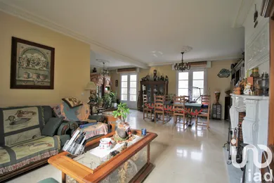 Maison traditionnelle à Villecresnes (94440)