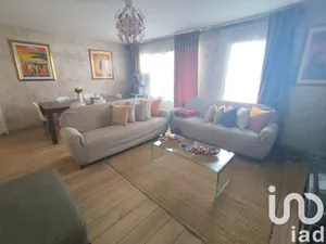 Apartment at Villeneuve-la-Garenne (92390)