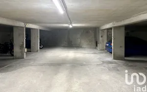 Parking at Paris (75019)