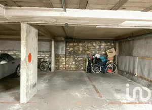 Parking at Paris (75014)