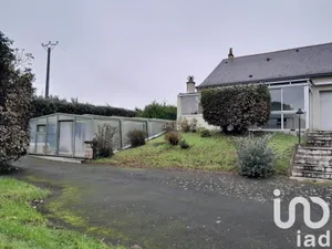 House in Montreuil-Bellay (49260)