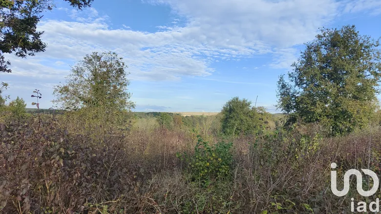 Terrain à Saint-Maurice-Thizouaille (89110) · 22 000 €
