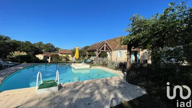 Longere at Église-Neuve-d'Issac (24400)