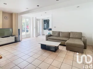 Traditional house at Champlost (89210)