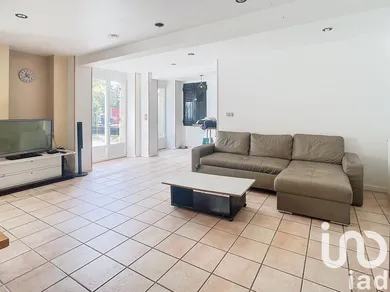 Traditional house at Champlost (89210)