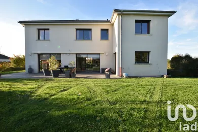 Mansion at Nomeny (54610)