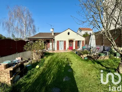Detached house at Sarcelles (95200)