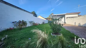 Building at Cucq (62780)