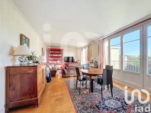 Apartment at Maisons-Laffitte (78600)