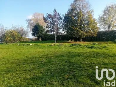 Terrain à bâtir à Prunet (15130)