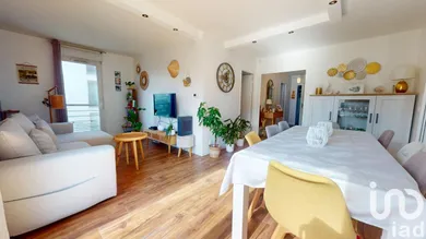 Apartment at Trappes (78190) — 4/16
