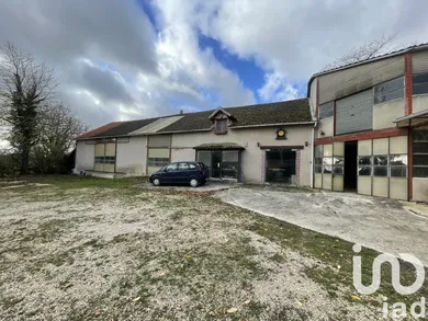 Maison à Courcelles-en-Bassée (77126)