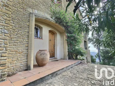 Traditional house in Toulon (83000)