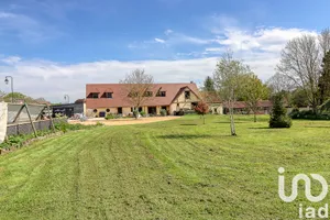 Maison traditionnelle à Aux Marais (60000)