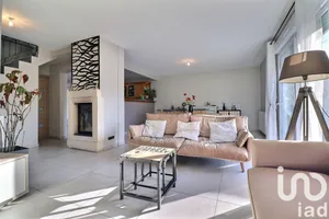 Maison traditionnelle à Gretz-Armainvilliers (77220)
