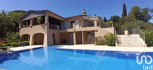 Maison traditionnelle à Saint-Tropez (83990)
