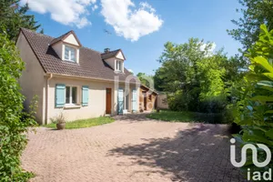 Maison traditionnelle à Vulaines-sur-Seine (77870)