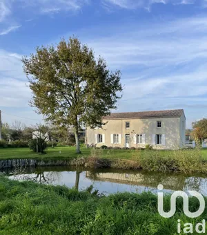 Maison de campagne à Saint Laurs (79160)