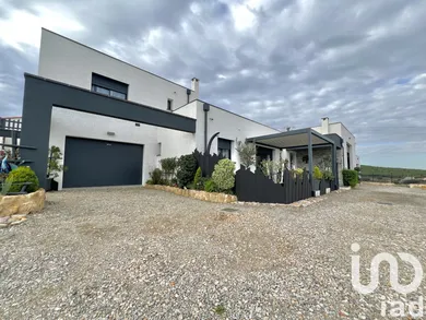 Maison d'architecte à Treilles (11510)