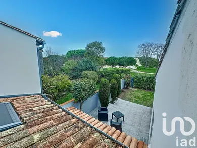 Maison traditionnelle à Saint-Martin-de-Ré (17410)