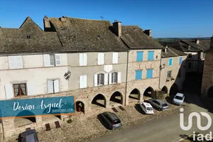 Maison de village à Sauveterre-de-Rouergue (12800)