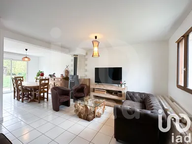 Traditional house in Longueil-Annel (60150)