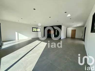 House at Le Luc (83340)